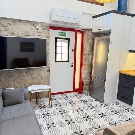 Lägenhet Loft Cosy Stone House *